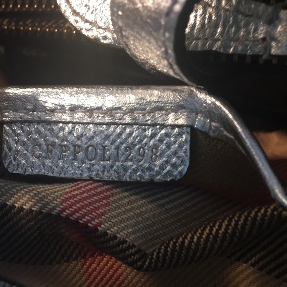 NWT Burberry Med Banner Broguing Handbag - Picture 4 of 8